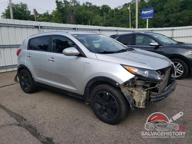 KNDPBCA21C7228370 2012 KIA SPORTAGE photo no. 4