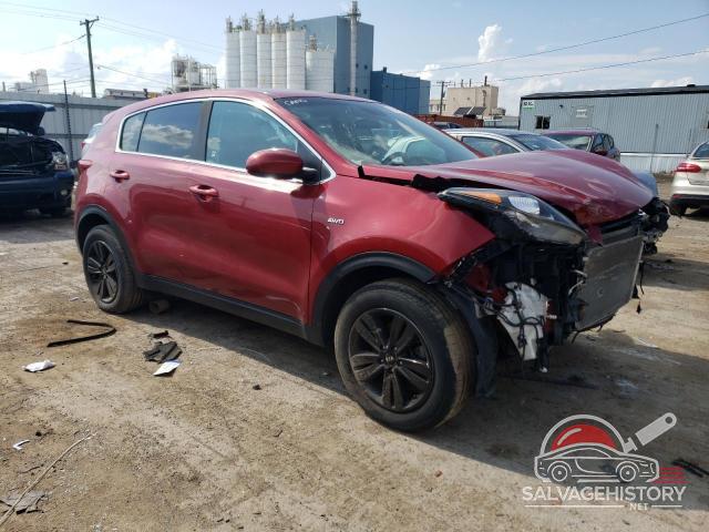 KNDPMCAC0J7301695 2018 KIA SPORTAGE photo no. 4