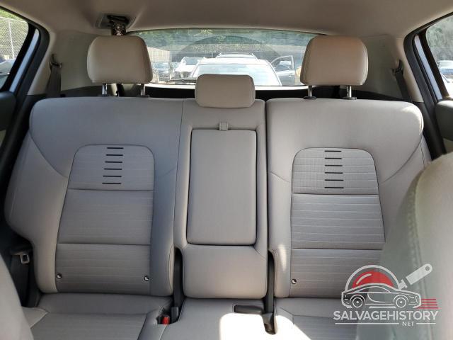 KNDPMCAC6J7404782 2018 KIA SPORTAGE photo no. 10