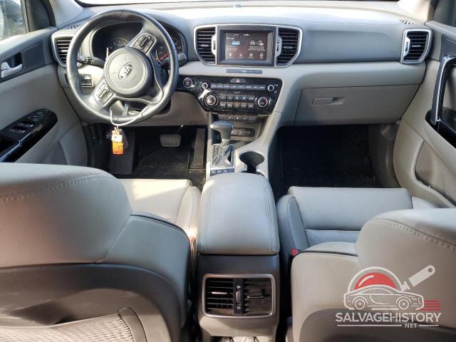 KNDPNCAC8J7428272 2018 KIA SPORTAGE photo no. 8