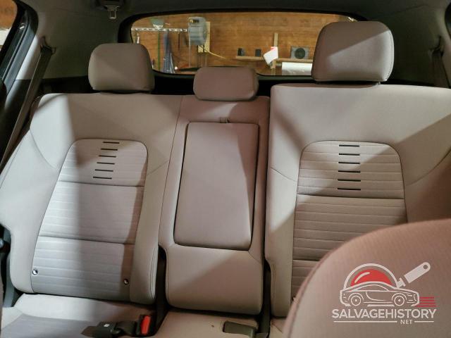 KNDPMCAC6K7552996 2019 KIA SPORTAGE photo no. 10