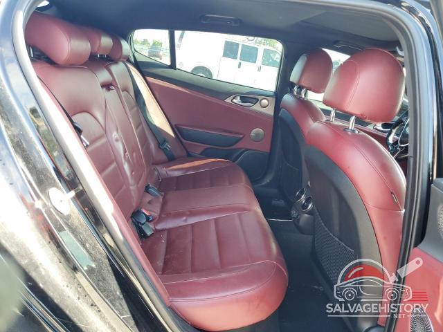 KNAE55LC0K6064806 2019 KIA STINGER photo no. 10
