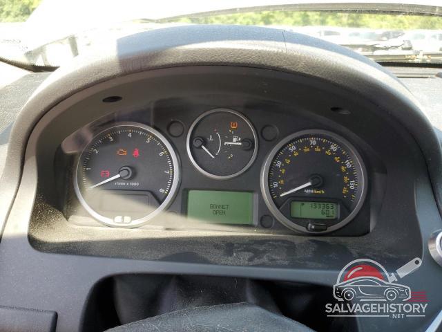 SALFT2BN8AH206071 2010 LAND ROVER LR2 photo no. 9