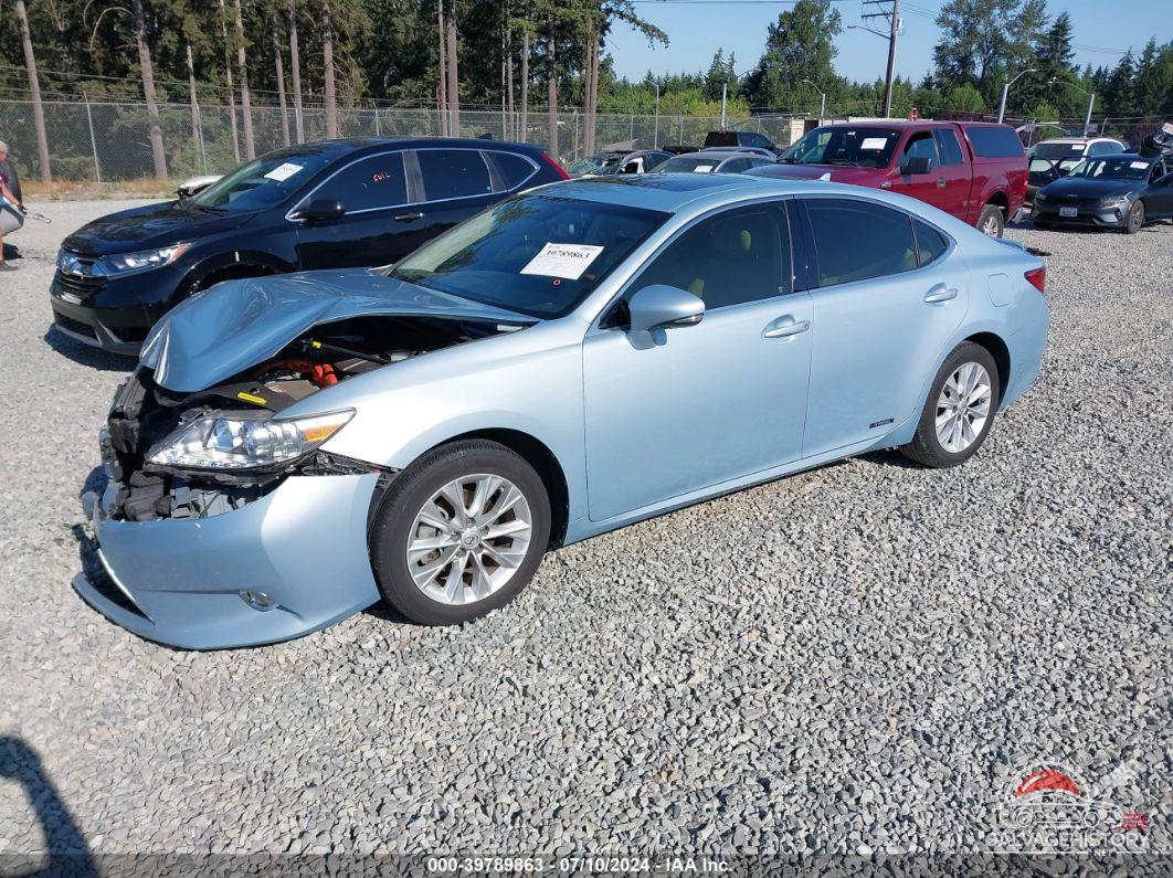 JTHBW1GG7D2031836 2013 LEXUS ES 300H photo no. 2