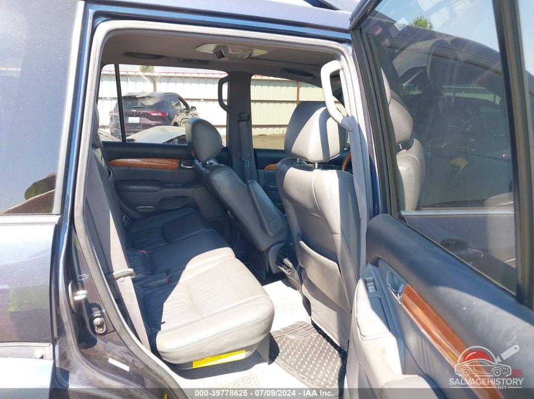 JTJBT20XX30010528 2003 LEXUS GX photo no. 8