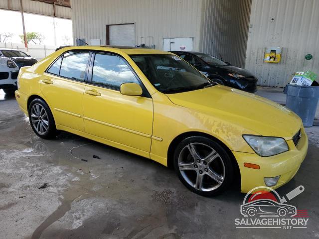 JTHBD192X20040000 2002 LEXUS IS photo no. 4