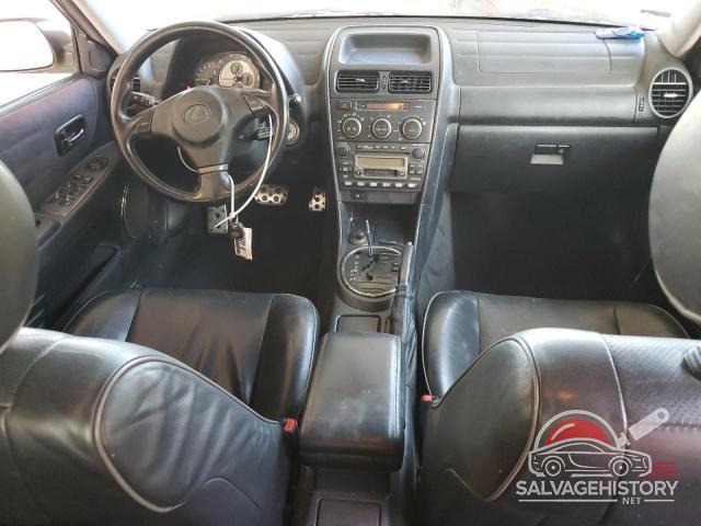 JTHBD192X20040000 2002 LEXUS IS photo no. 8