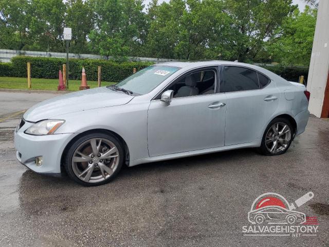 JTHBF5C2XA2094300 2010 LEXUS IS photo no. 2