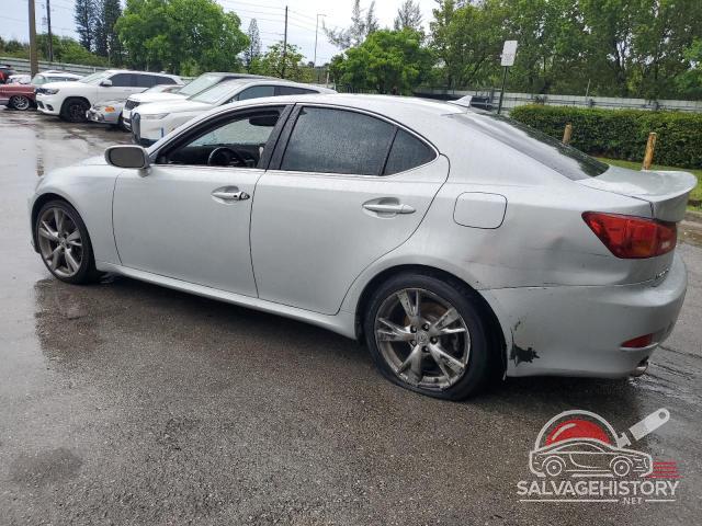 JTHBF5C2XA2094300 2010 LEXUS IS photo no. 2