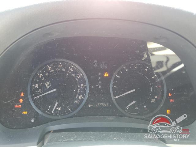 JTHFF2C22A2507830 2010 LEXUS IS photo no. 9