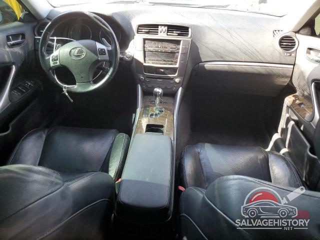 JTHCF5C29C5060094 2012 LEXUS IS photo no. 8