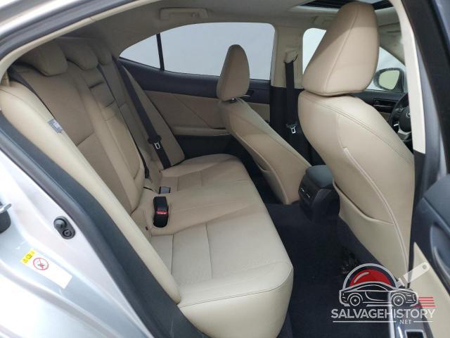 JTHBA1D27H5042699 2017 LEXUS IS photo no. 10