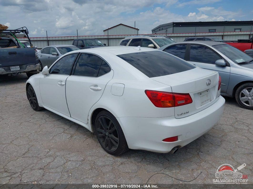 JTHBK262185070434 2008 LEXUS IS 250 photo no. 3