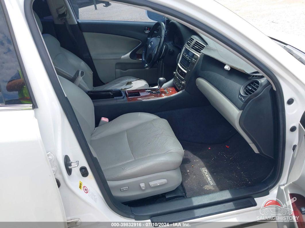 JTHBK262185070434 2008 LEXUS IS 250 photo no. 5