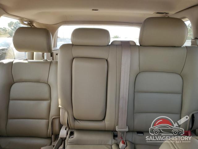 JTJHT00W213508028 2001 LEXUS LX470 photo no. 10