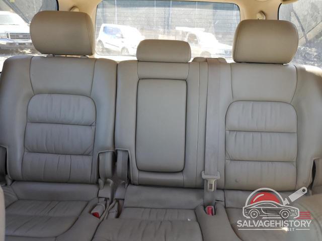 JTJHT00W464014559 2006 LEXUS LX470 photo no. 10