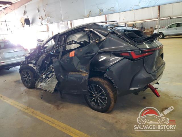 2T2ADCEZ2NC002147 2022 LEXUS NX 250 photo no. 2