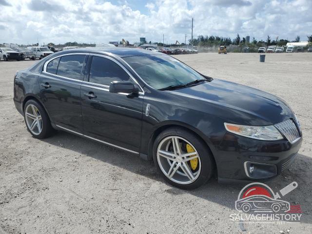 1LNHL9FT8AG607381 2010 LINCOLN MKS photo no. 4