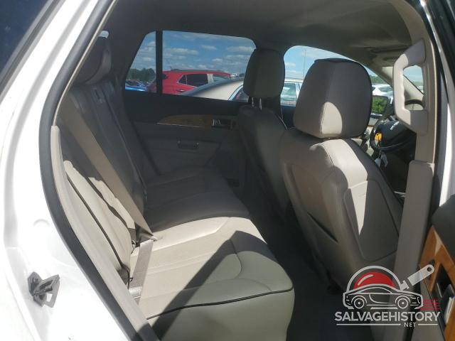 2LMDJ8JK2DBL18879 2013 LINCOLN MKX photo no. 10