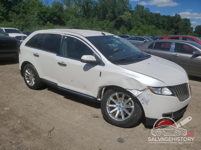 2LMDJ8JK2DBL18879 2013 LINCOLN MKX photo no. 4