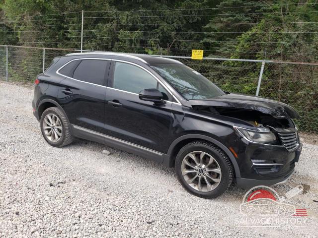 5LMCJ1A95FUJ37944 2015 LINCOLN MKZ photo no. 4