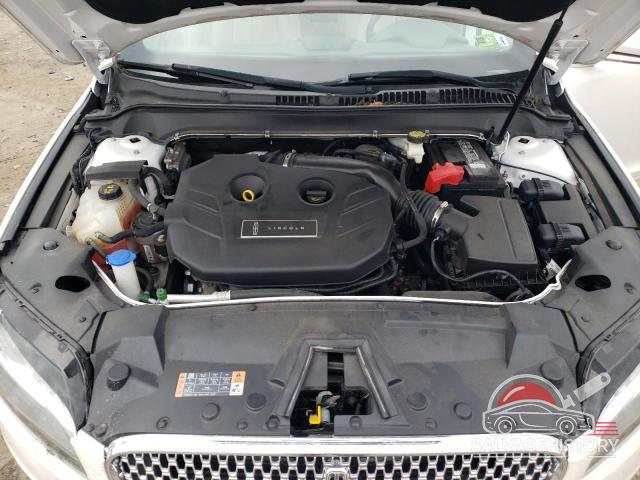 3LN6L5D90JR609576 2018 LINCOLN MKZ photo no. 11