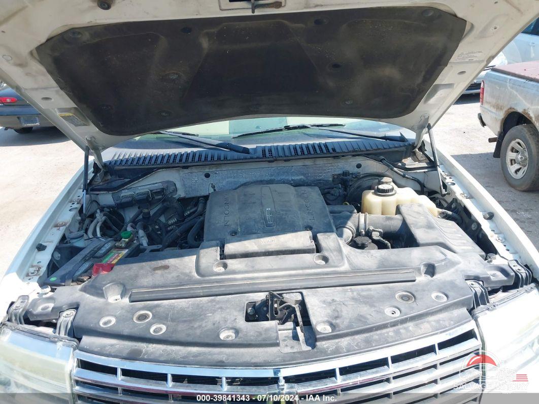 5LMFU28598LJ14494 2008 LINCOLN NAVIGATOR photo no. 10