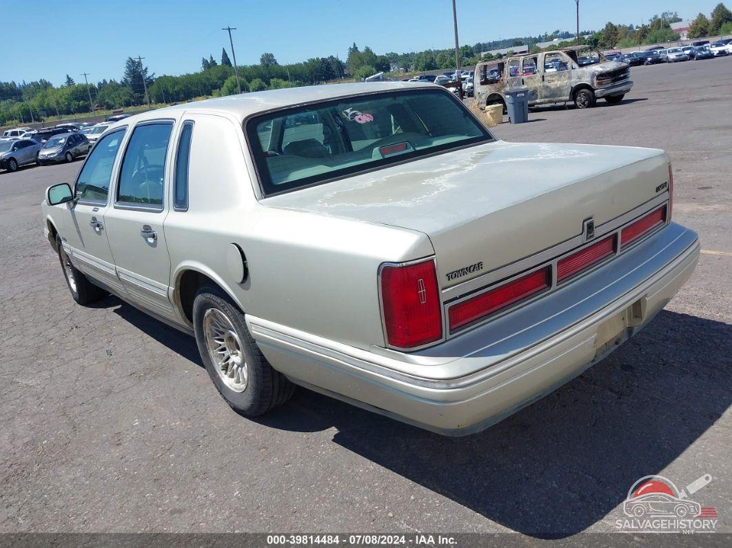 1LNLM81W9VY650548 1997 LINCOLN TOWN CAR photo no. 3