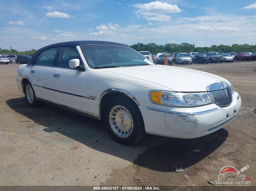 1LNHM81W0XY716610 1999 LINCOLN TOWN CAR photo no. 8