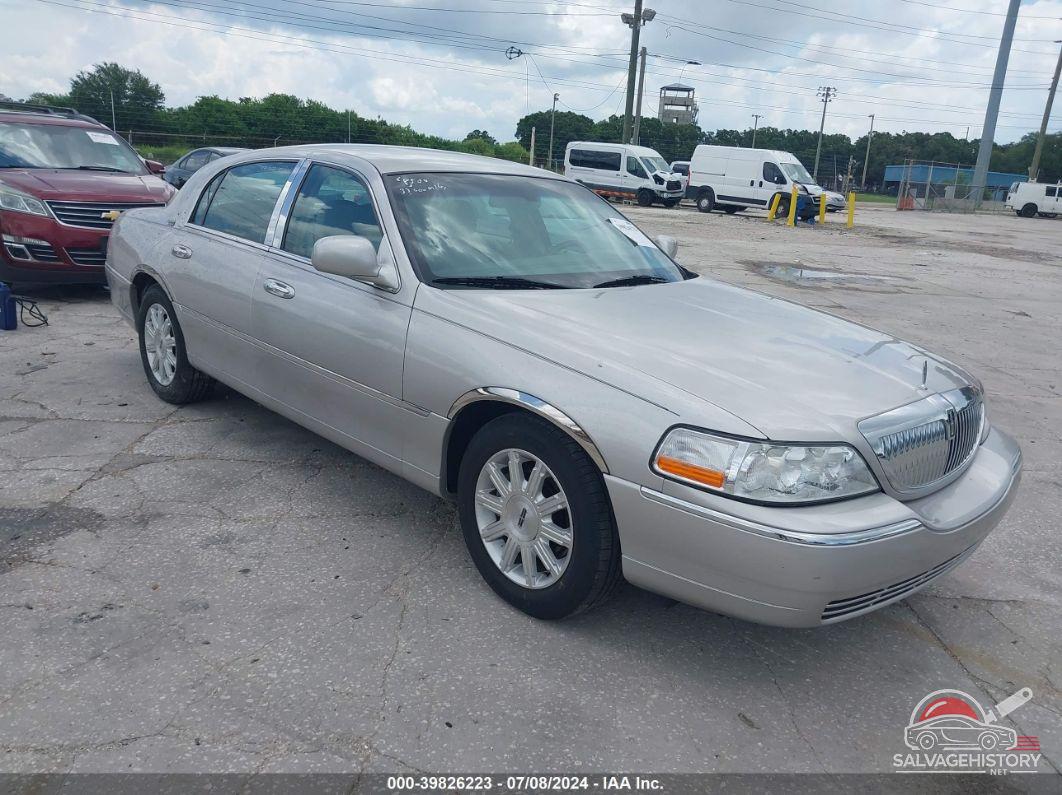 2LNBL8CV4AX613131 2010 LINCOLN TOWN CAR photo no. 16