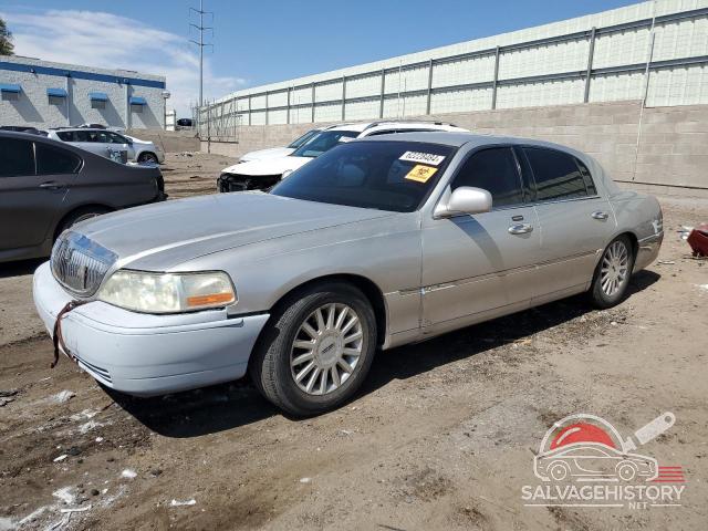 1LNHM81W03Y658217 2003 LINCOLN TOWNCAR photo no. 10