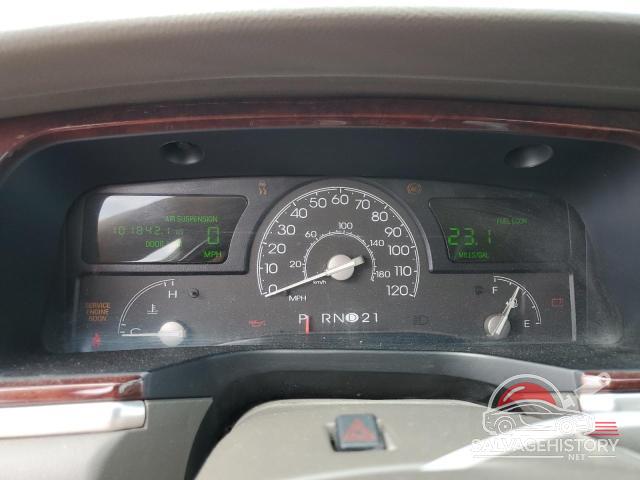1LNHM82W55Y652687 2005 LINCOLN TOWNCAR photo no. 9