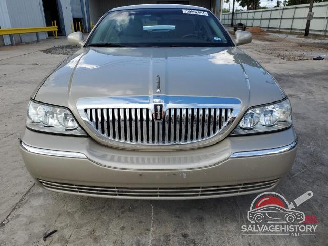 2LNBL8CV6BX753120 2011 LINCOLN TOWNCAR photo no. 5