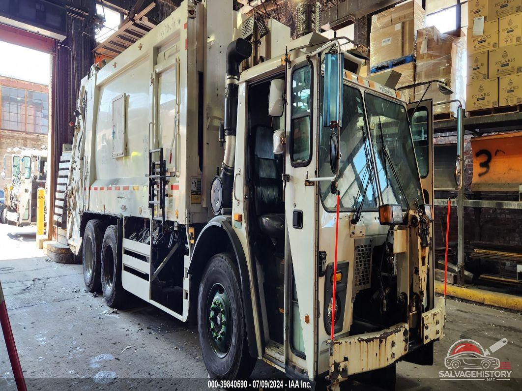 1M2AU02C8FM009378 2015 MACK 600 photo no. 1