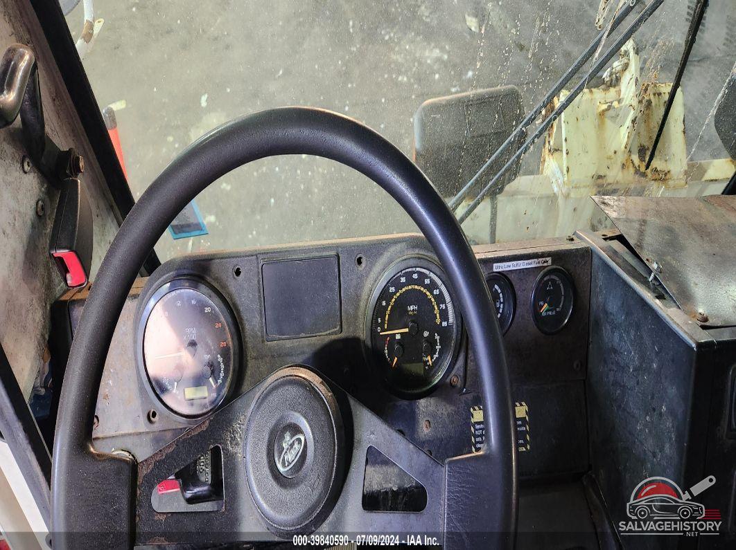 1M2AU02C8FM009378 2015 MACK 600 photo no. 6