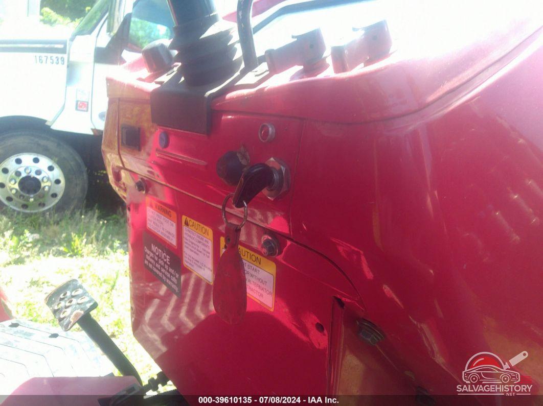 USMN1676 2011 MAHINDRA 4530 TRACTOR photo no. 11
