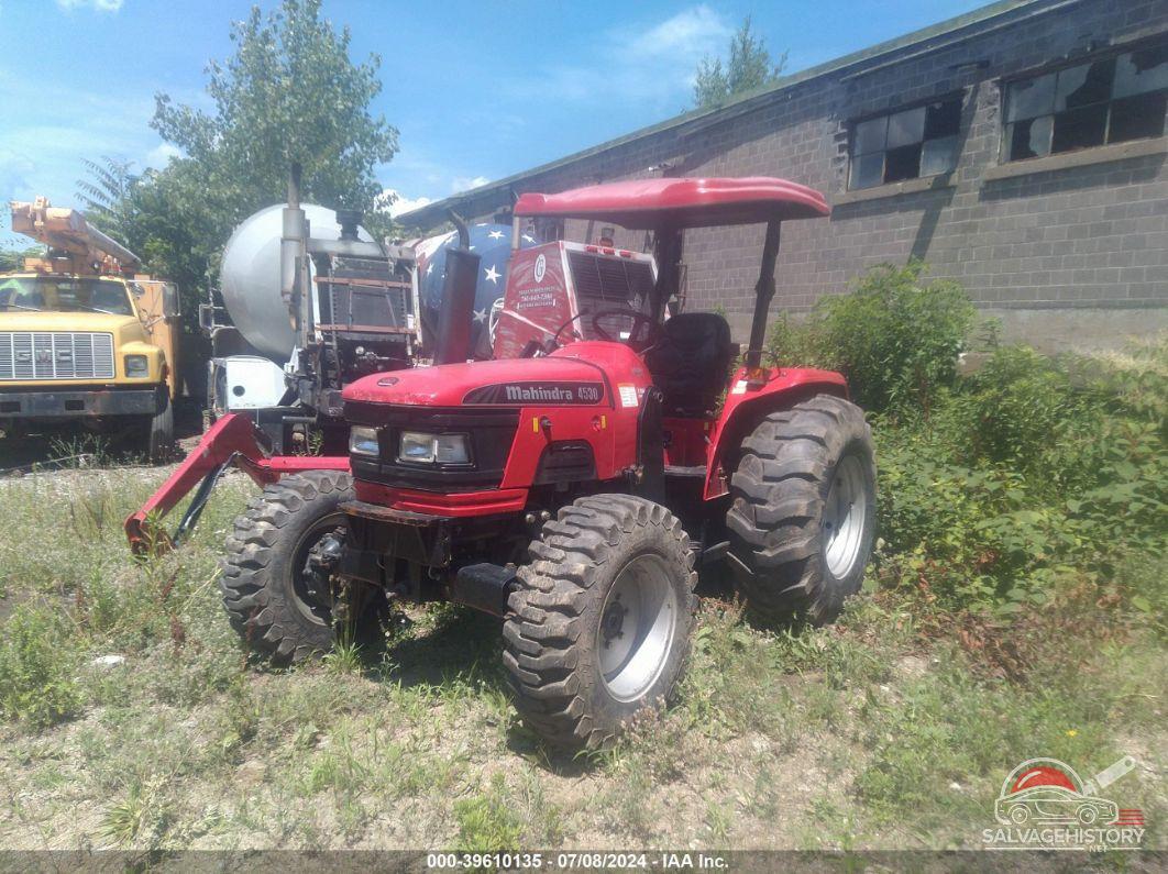 USMN1676 2011 MAHINDRA 4530 TRACTOR photo no. 2