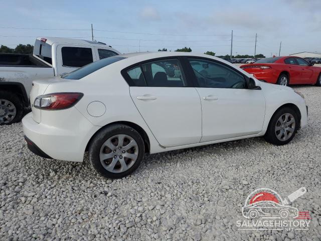 JM1BL1UFXB1472580 2011 MAZDA 3 photo no. 3