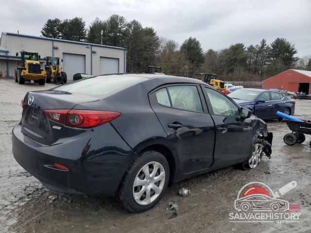 3MZBN1U77JM244473 2018 MAZDA 3 photo no. 3