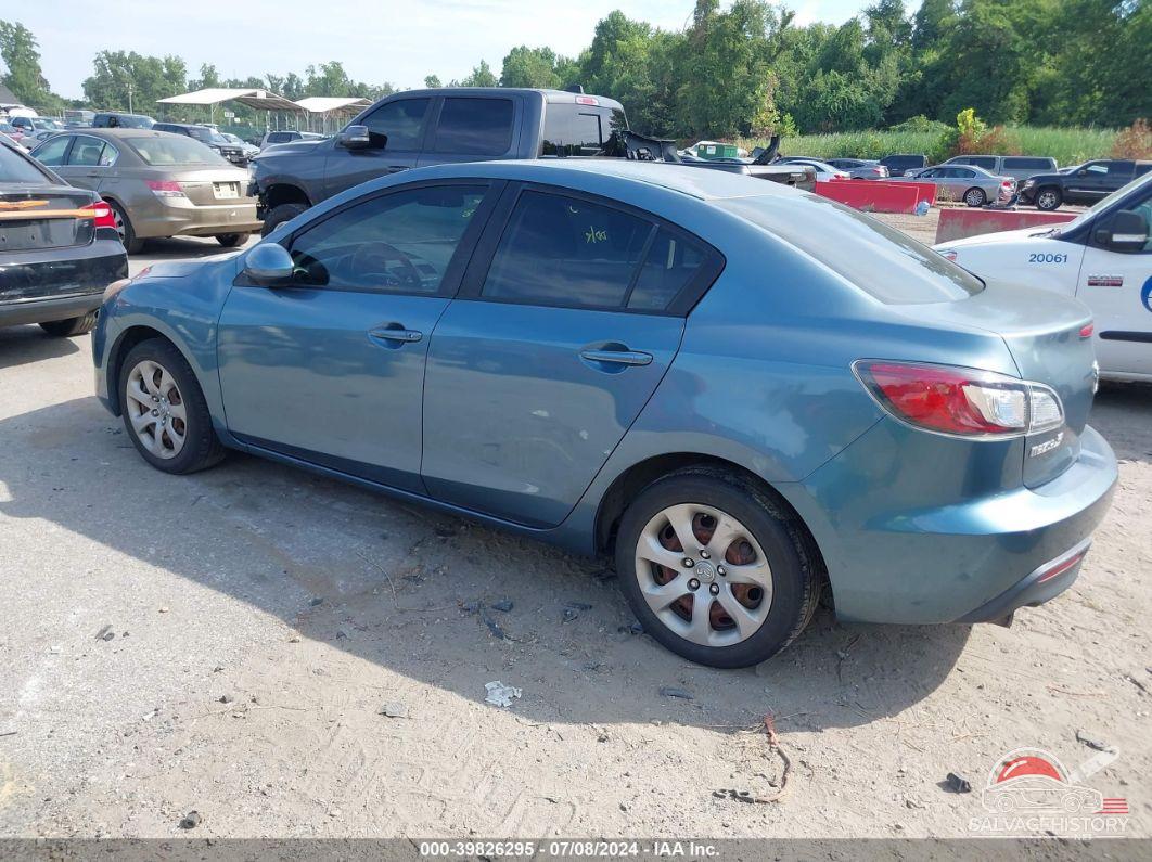 JM1BL1UGXB1900026 2011 MAZDA MAZDA3 photo no. 3