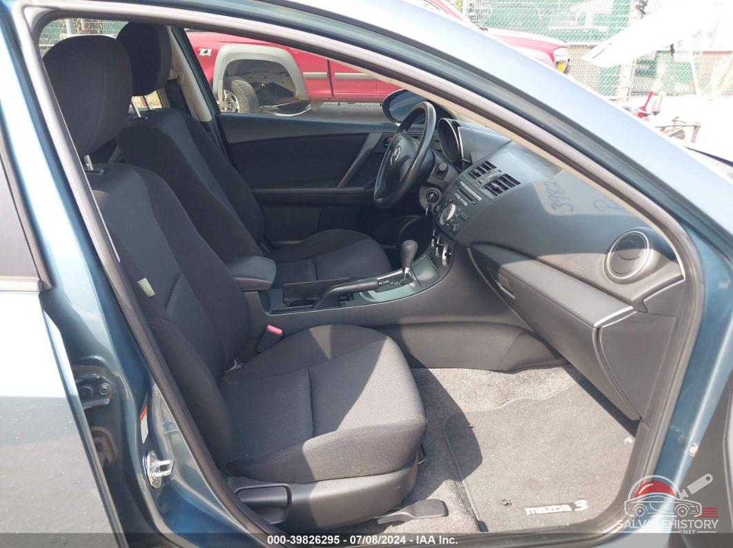 JM1BL1UGXB1900026 2011 MAZDA MAZDA3 photo no. 5