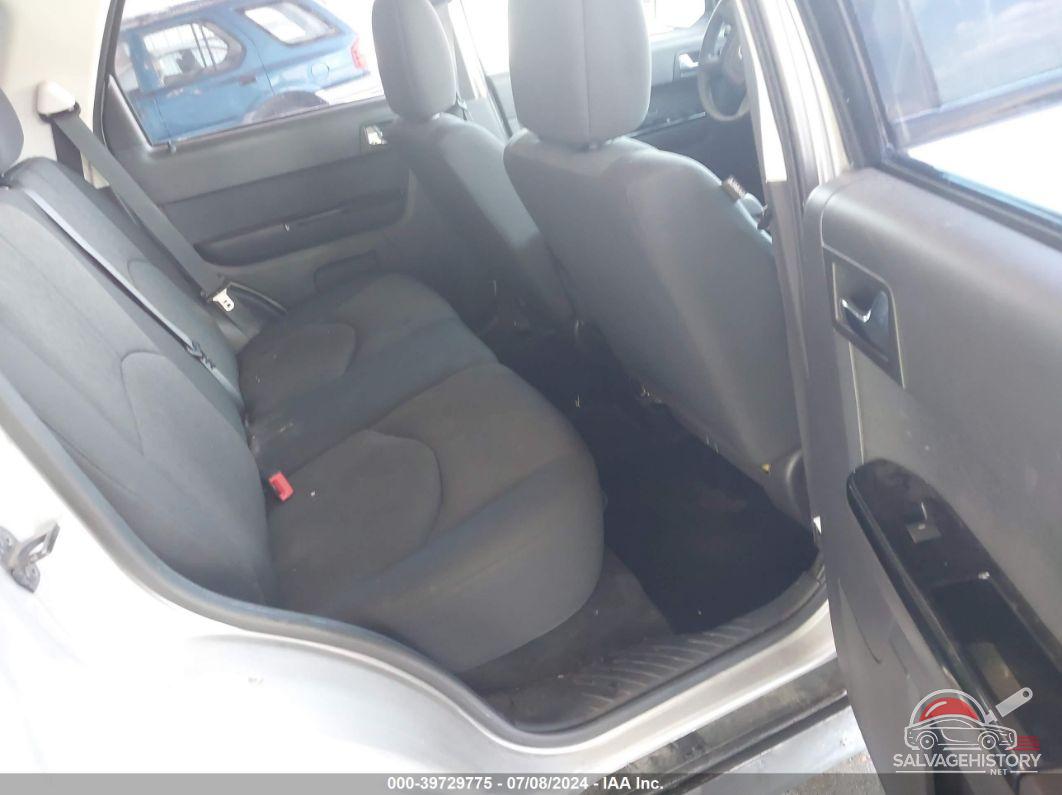 4F2CY0C72AKM01716 2010 MAZDA TRIBUTE photo no. 8