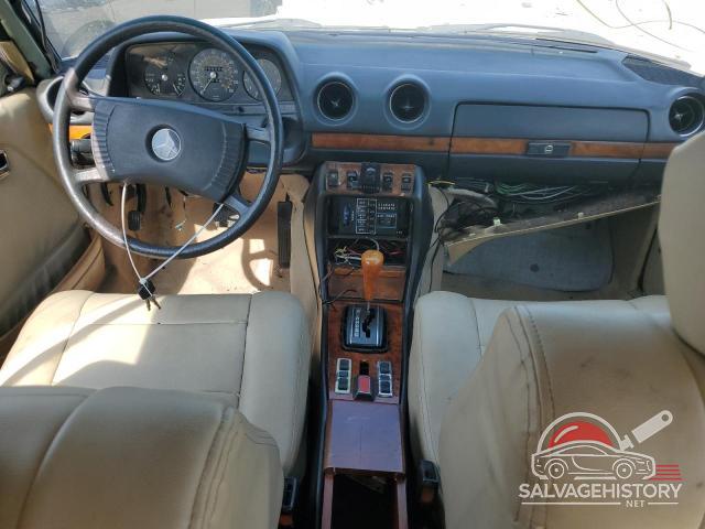 00012315012002831 1978 MERCEDES-BENZ 300-CLASS photo no. 8