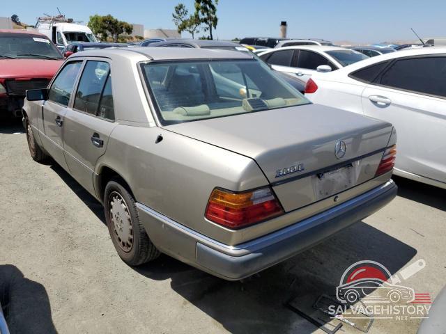 WDBEA30D8NB622668 1992 MERCEDES-BENZ 300-CLASS photo no. 2