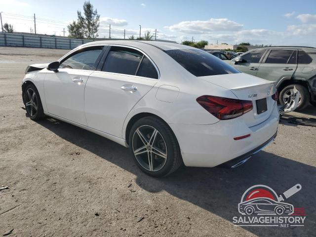 WDD3G4FB0KW012406 2019 MERCEDES-BENZ A-CLASS photo no. 2