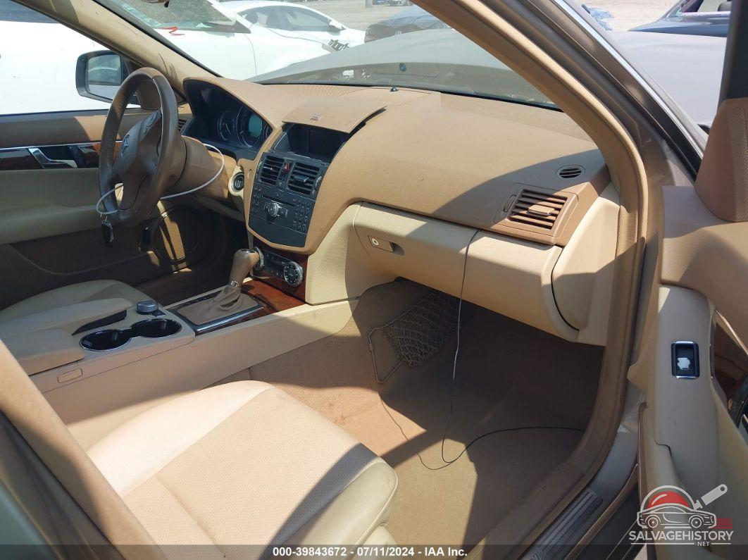 WDDGF54X48R017527 2008 MERCEDES-BENZ C photo no. 5