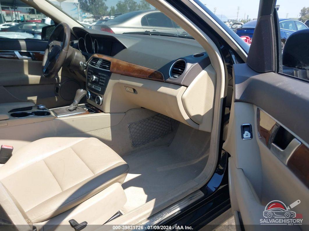 WDDGF4HB8CA608086 2012 MERCEDES-BENZ C 250 photo no. 5