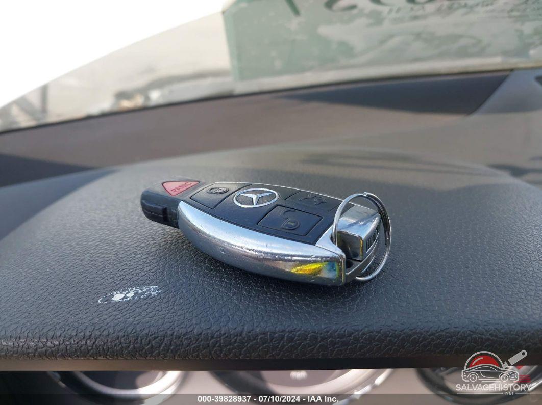 WDDGF8BB5AR105727 2010 MERCEDES-BENZ C 300 photo no. 11