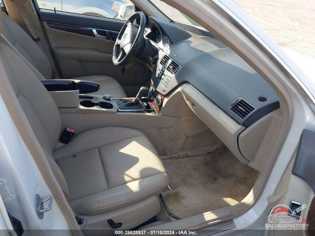 WDDGF8BB5AR105727 2010 MERCEDES-BENZ C 300 photo no. 5