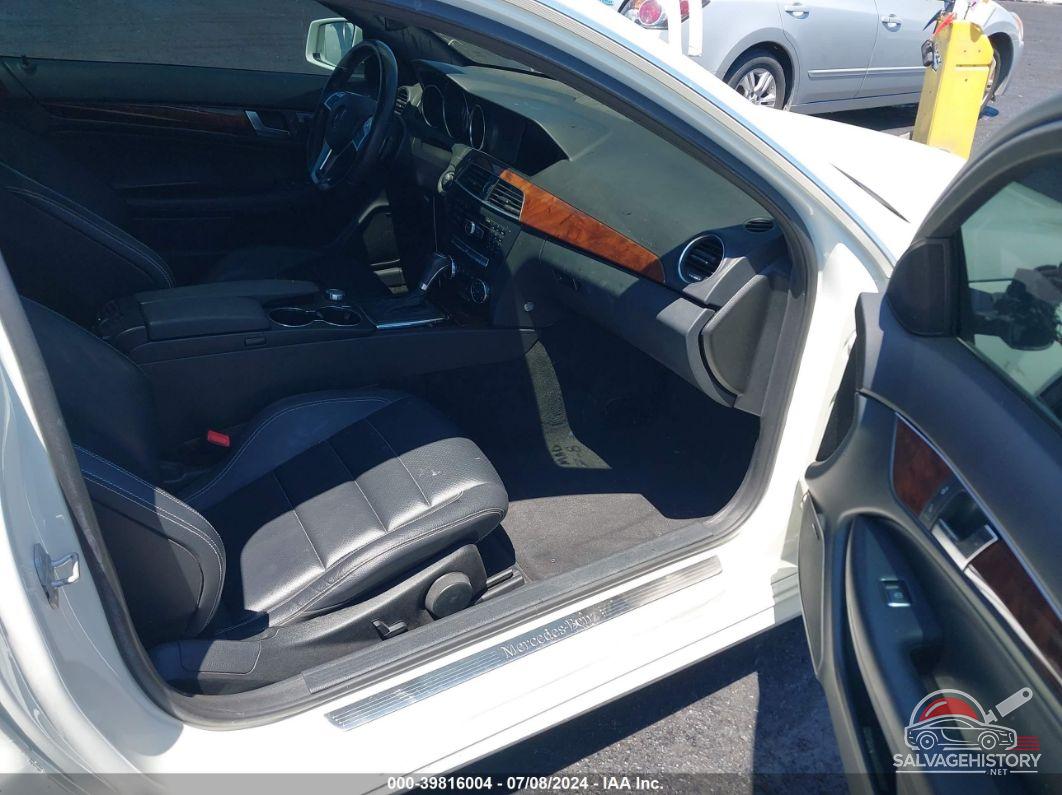 WDDGJ8JB7CF912383 2012 MERCEDES-BENZ C 350 photo no. 5
